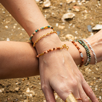 Bracelet or et pierres naturelles sans fermoir