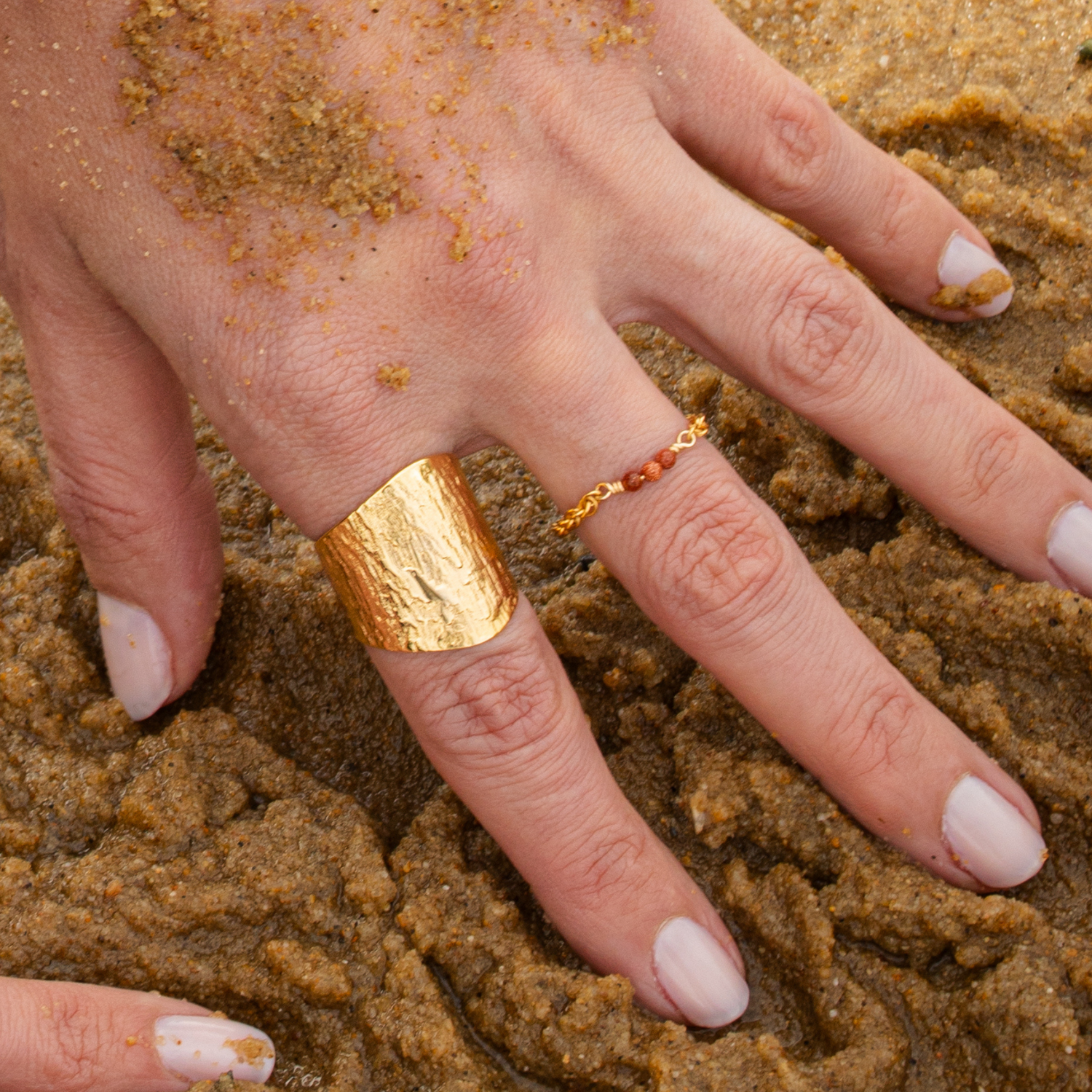 Bague chainette or et pierre naturelles