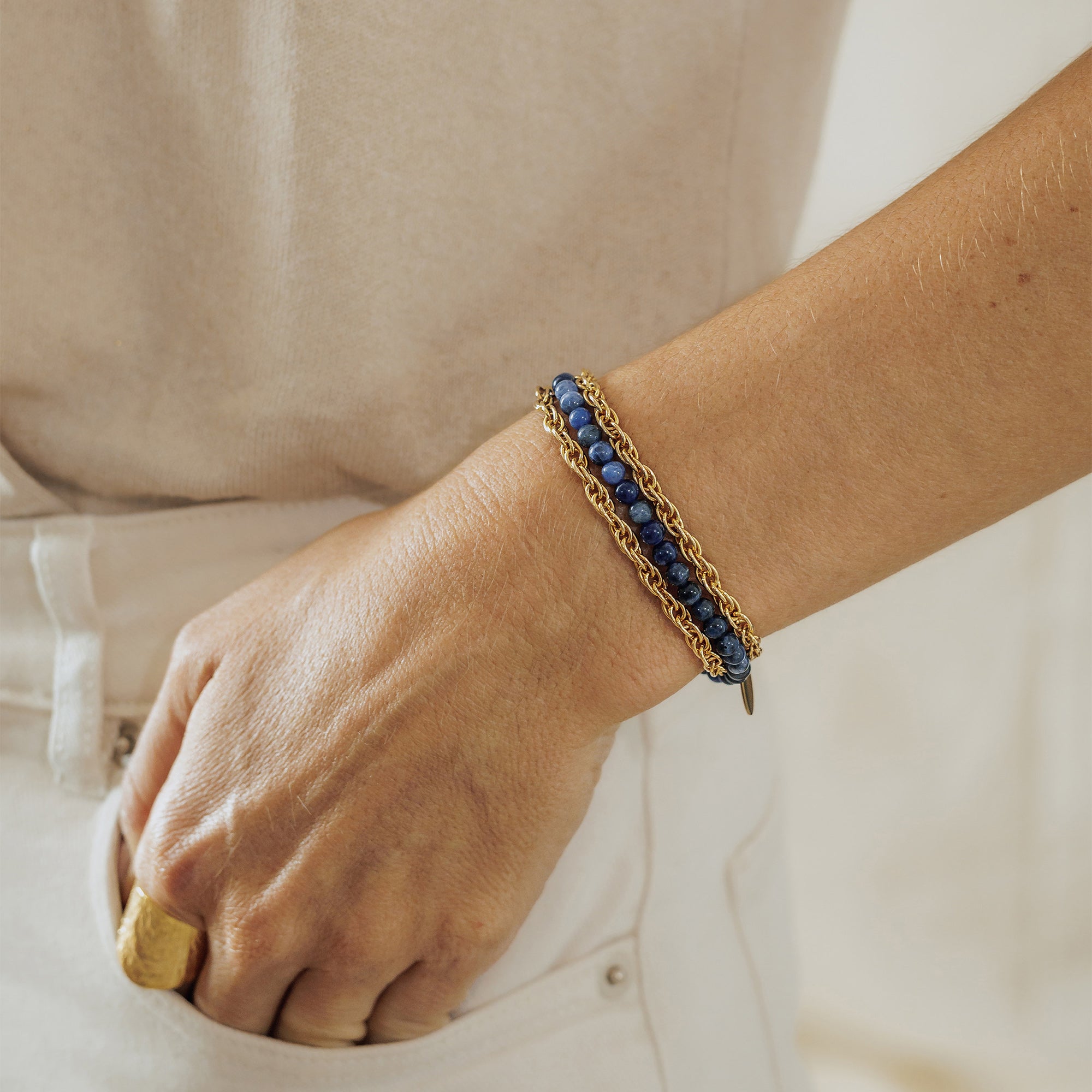 Bracelet collier sans fermoir plaqué or et pierres naturelles Laurie L.